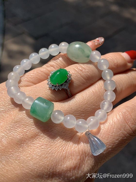 星空蓝的小莲蓬_彩色宝石玉石翡翠