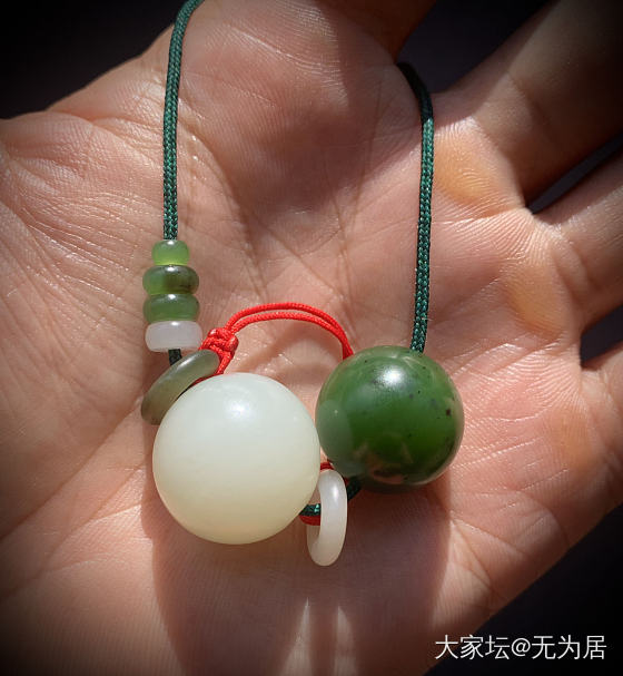 金价一直不倒车接人，那就秀秀我的和田玉珠子吧😄😄😄_和田玉