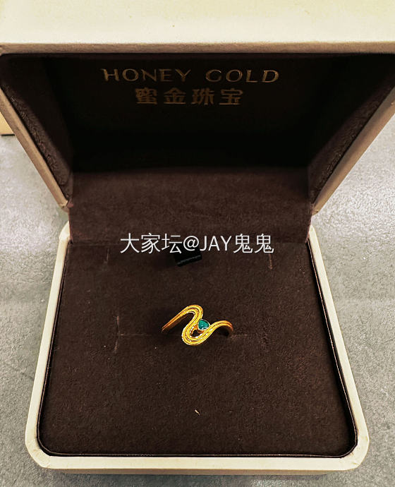 🌟近期哒一些心水小东东🌟

以前买金饰偏向可爱风
三丽鸥   哆啦A梦   蜡笔..._金