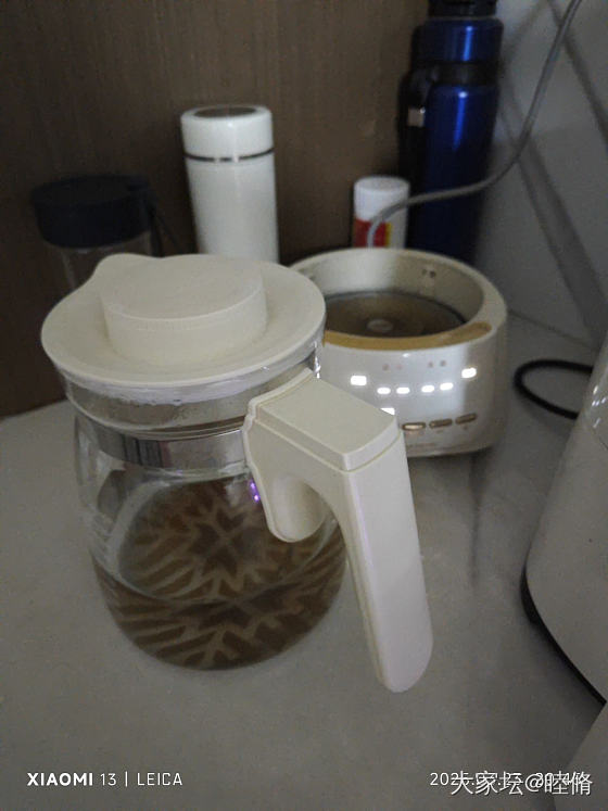 你们都用什么热水壶？我的苏泊尔这个材质我以为是玻璃，但又不像玻璃材质_家电