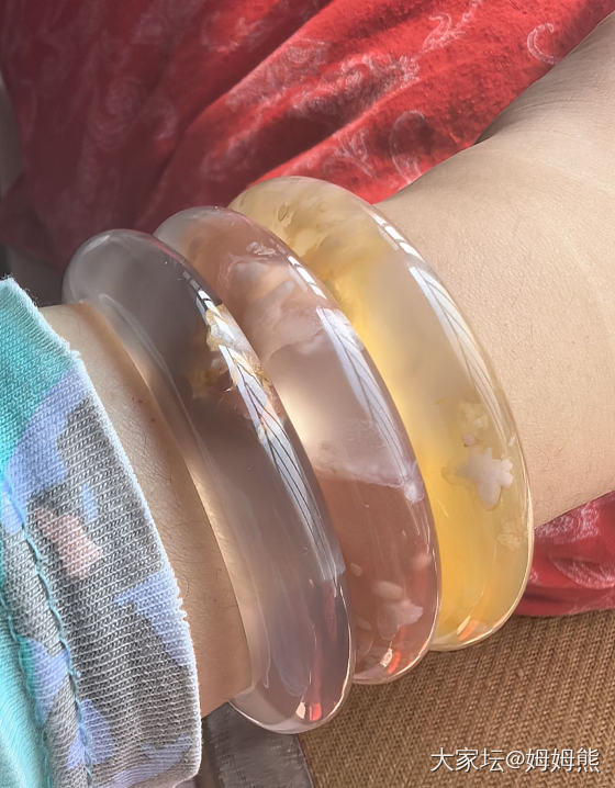 发个樱花玛瑙的照片，标签都没拆_手镯玉髓玛瑙