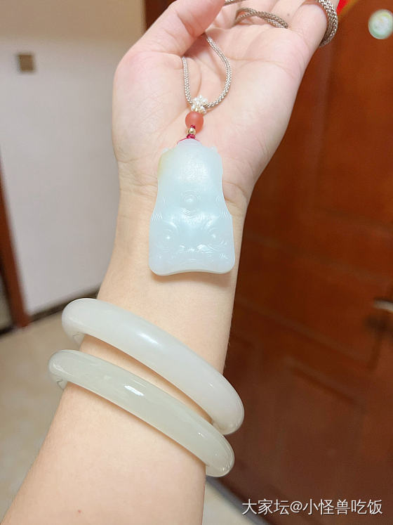 需要翡翠做提溜的看这里吧！_翡翠