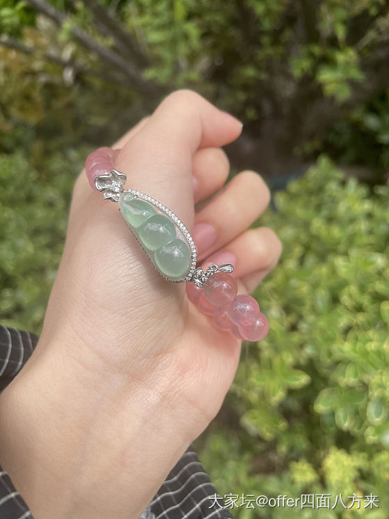 水灵灵_搭配翡翠