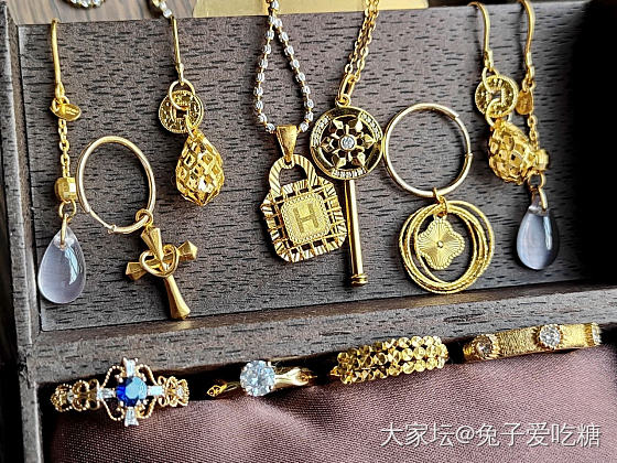今日份的彩虹_时尚首饰彩色宝石名贵宝石