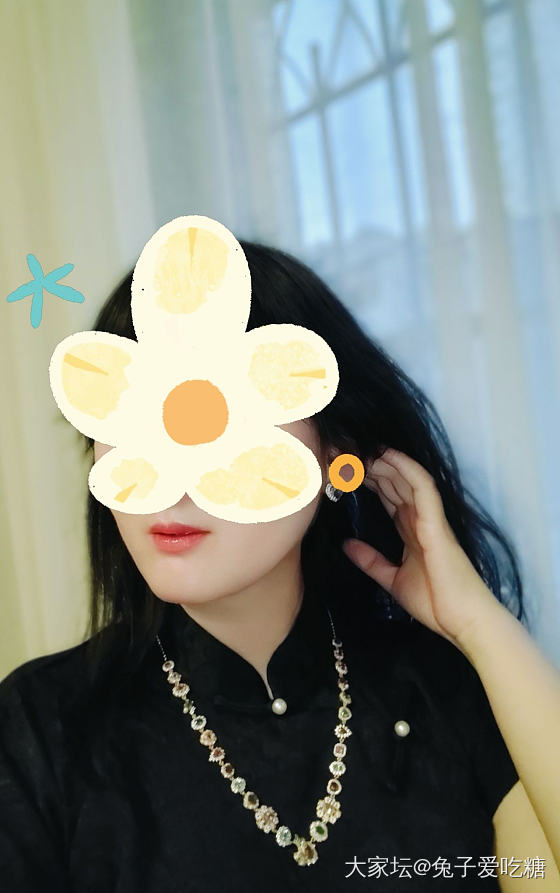 彩虹链的九种搭配效果_穿搭丽人时尚彩色宝石名贵宝石