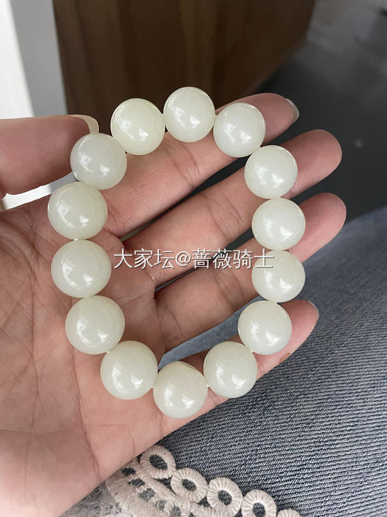 卡14籽料圆珠手串_珠串和田玉