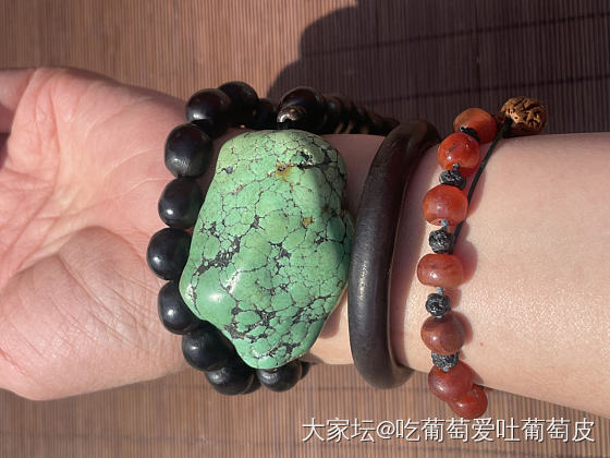 上个破班带了3个串儿哈哈哈，坛友的快乐，完全不会emo，天天嗨皮的很啊！_和田玉水晶金