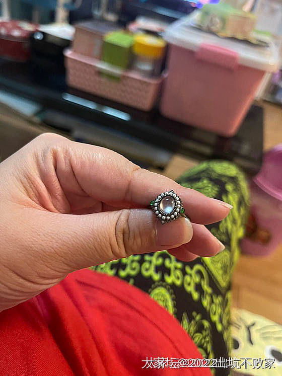 自刀翡翠黄金饰品和包包等_首饰