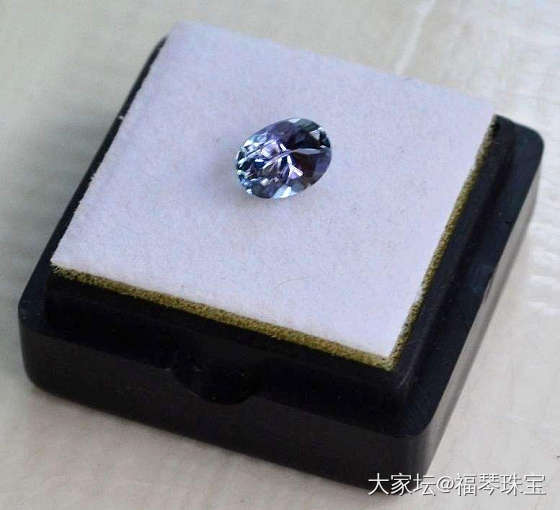 坦桑石 坦桑尼亚D矿区产0.98克拉天然坦桑石祼石戒面