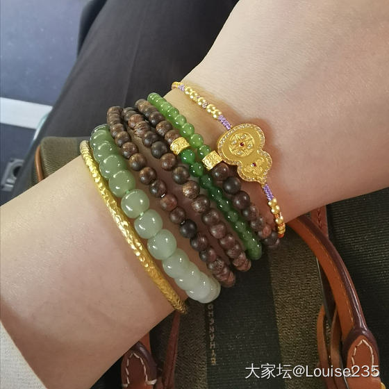 花里胡哨的串串_串珠金