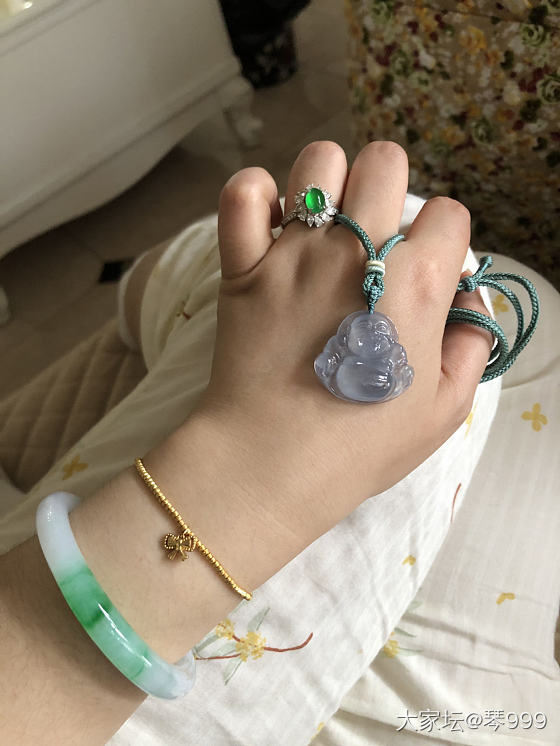 今天我生日，祝我生日快乐吧😁😁_翡翠
