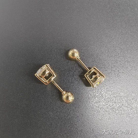 培育钻耳钉到货_首饰金钻石