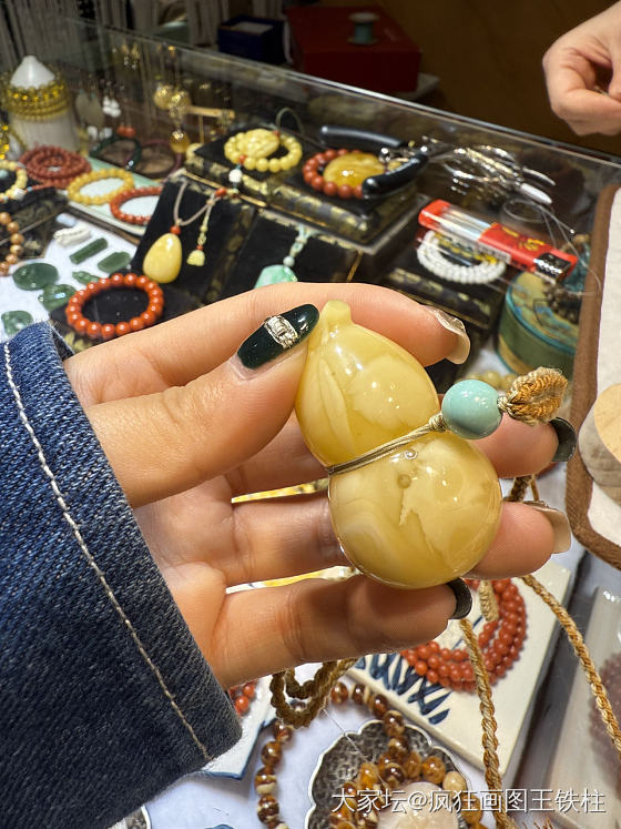 注胶了吗，蜜蜡胖葫芦_琥珀蜜蜡