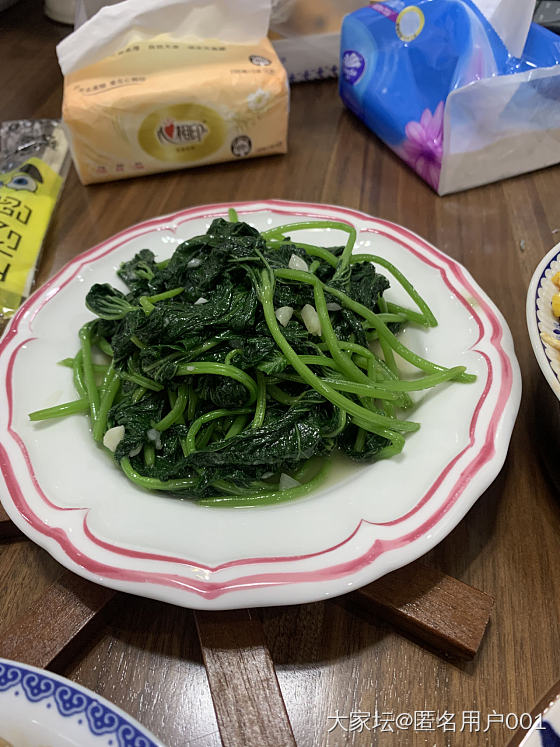 又到红薯叶，空心菜季节😄_美食