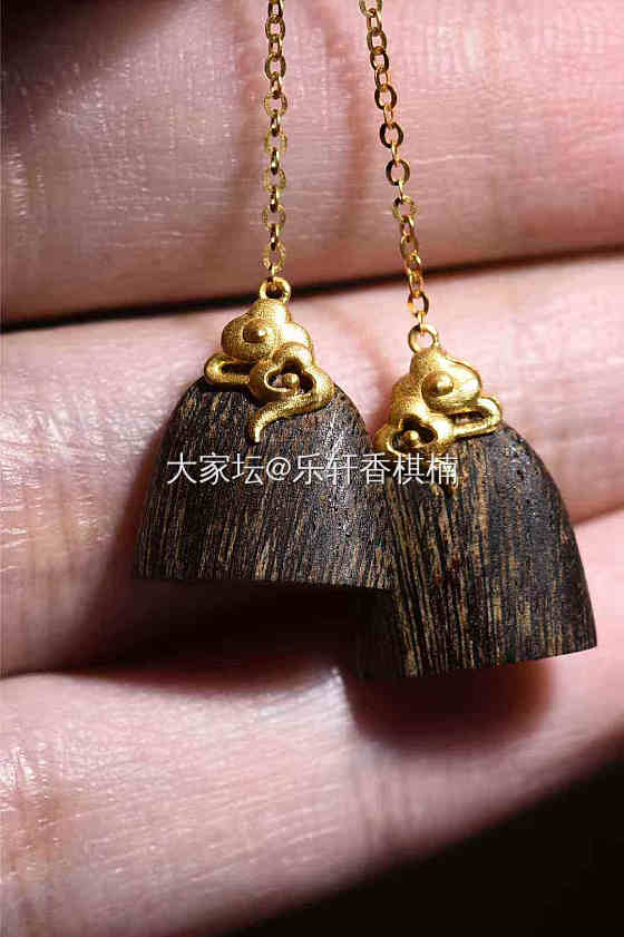 文莱沉水耳环2.25克_收藏文玩