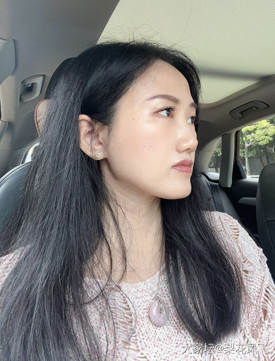 粉衣配粉玉_和田玉