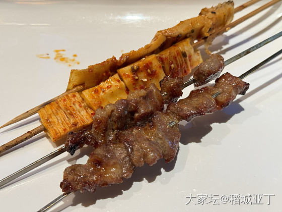 哈尔滨地标性烧烤店大全烧烤，也是哈尔滨规模最大的烧烤店。_美食生活