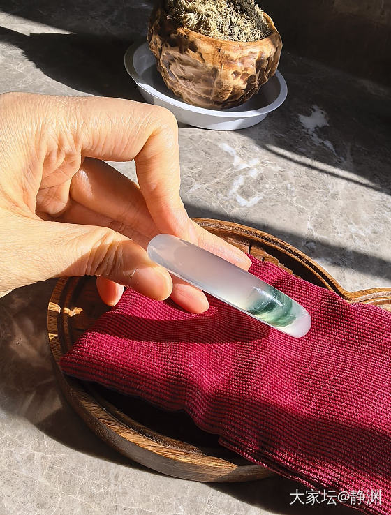 假期猫在家里盘玉_和田玉翡翠