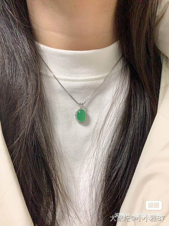 开个摊子 把这几年买的翡翠卖一卖 回血_翡翠