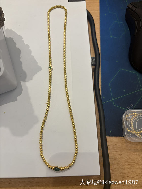 刚刚完工了个绕手三圈的手链_串珠金
