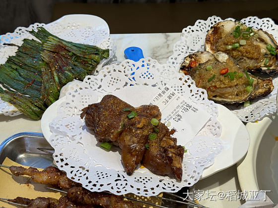 晚上和我弟去吃烧烤涮锅，两人消费221元。_美食生活