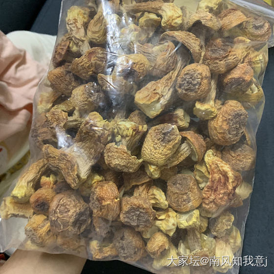 只要娃爱吃都买😂 真的 身边有很多小朋友都喜欢吃各种菇类_美食