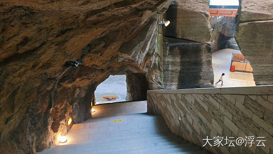 千年石板仓，玻璃水航道一票难求_旅游