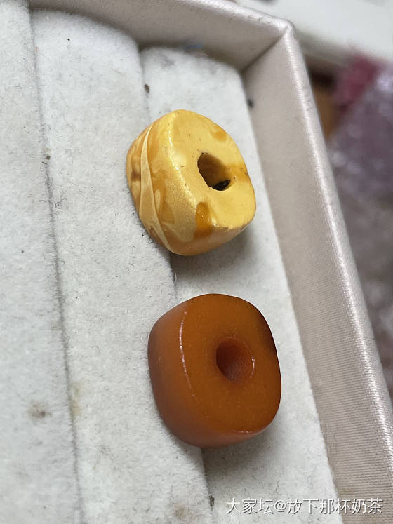 便宜出 6个大开门老蜜蜡 漂亮的的颜色 配串很提色_有机宝石