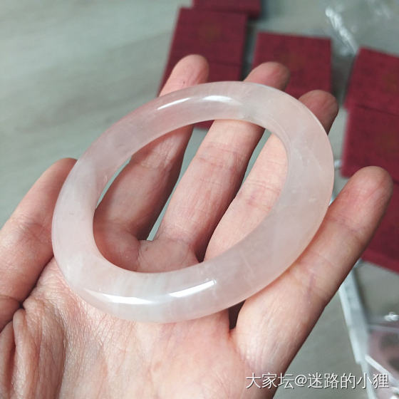 粉水晶镯子_首饰