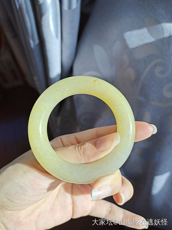 佘太翠草莓酱手镯_玉石