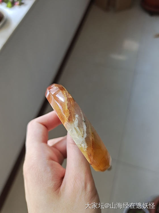 金丝玉手镯_玉石