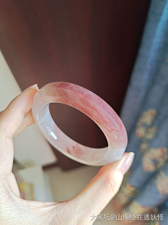 金丝玉手镯_玉石
