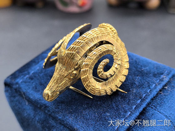 佐罗塔斯公羊胸针。_金