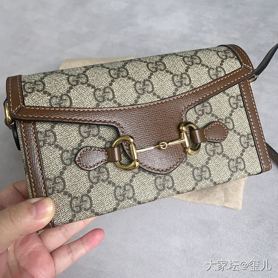 出大牌包包鞋子_品味