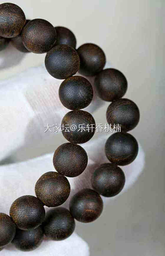 国香棋楠手串99分沉，10mm20颗22.23克 T_木