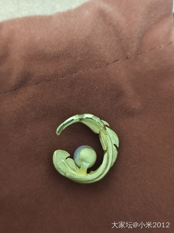 珍珠羽毛吊坠_金