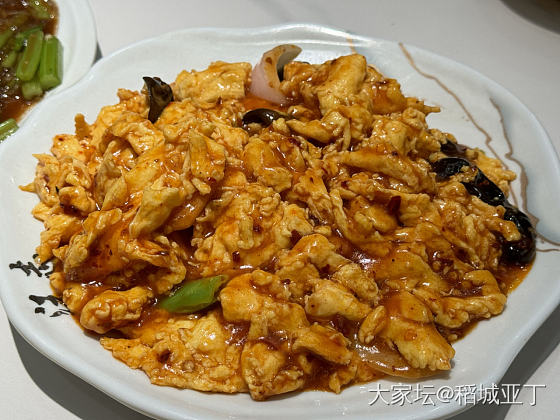 中午和我姑表弟他们出来吃饭。随便找的一家，我姑请的。_美食生活