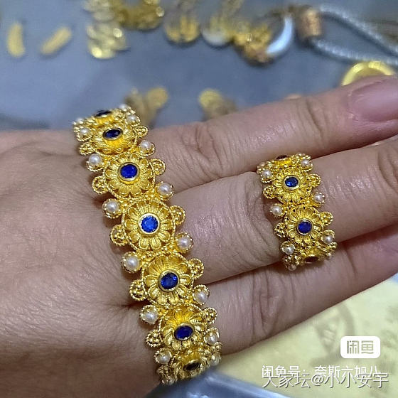 出宫廷玉兰花开手镯，56圈口净金72.02克800克价出_金