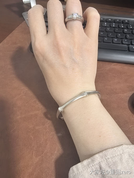 今日左右手_琥珀蜜蜡银