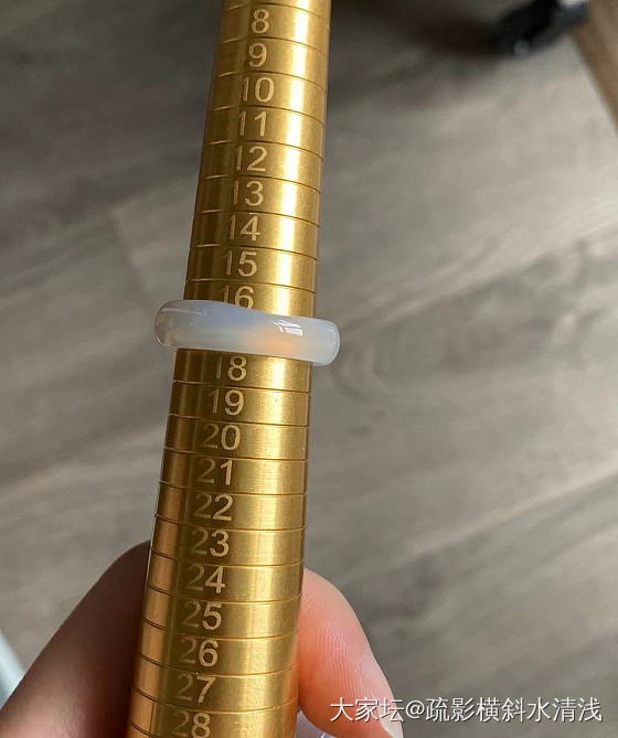 39出三只瑕疵指环_首饰