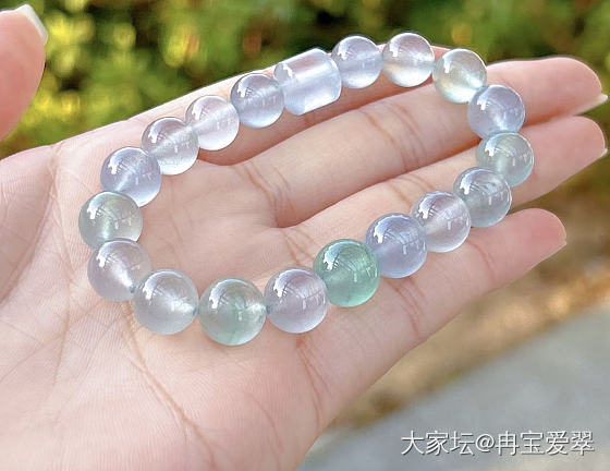 心痒难耐
蠢蠢欲动_翡翠