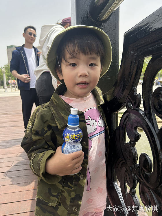 ☺️周六出来带娃看看🌹看看🐟～_闲聊