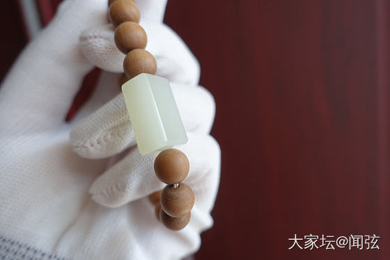 最近沉迷老山檀的各种搭配之一块白玉小方糖_老山檀