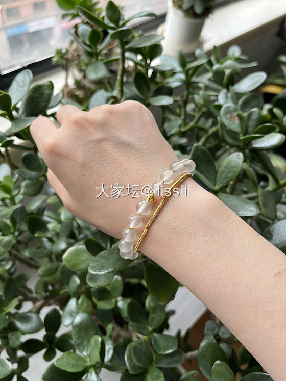 夏天到了，换点不怕汗的手串戴戴_玉髓玛瑙金