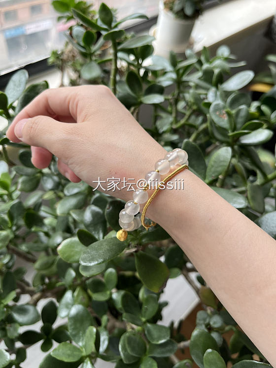 夏天到了，换点不怕汗的手串戴戴_玉髓玛瑙金