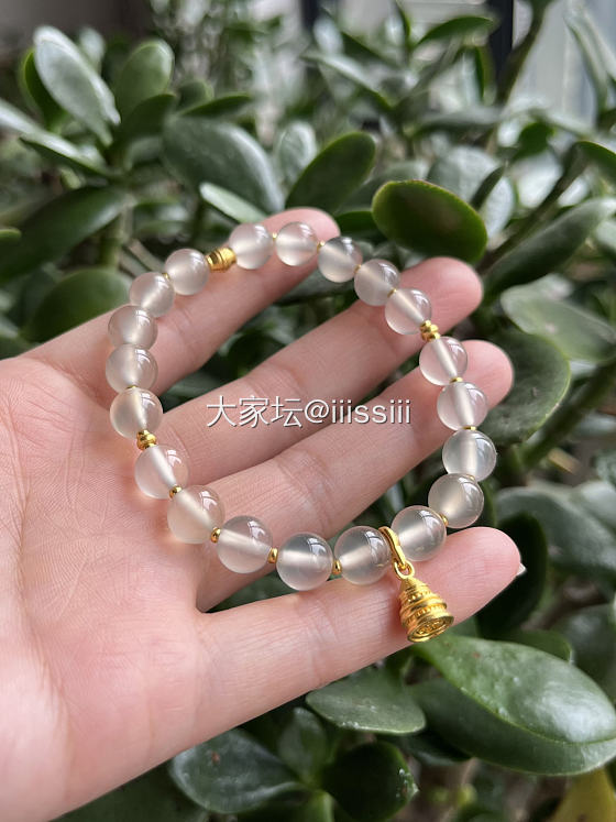 夏天到了，换点不怕汗的手串戴戴_玉髓玛瑙金