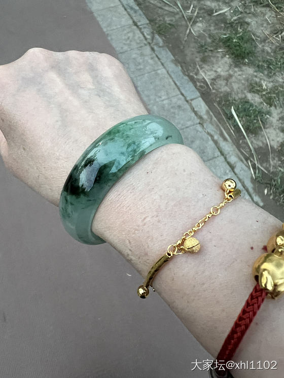 铃铛一响，黄金万两，金珠穿成手串了_金