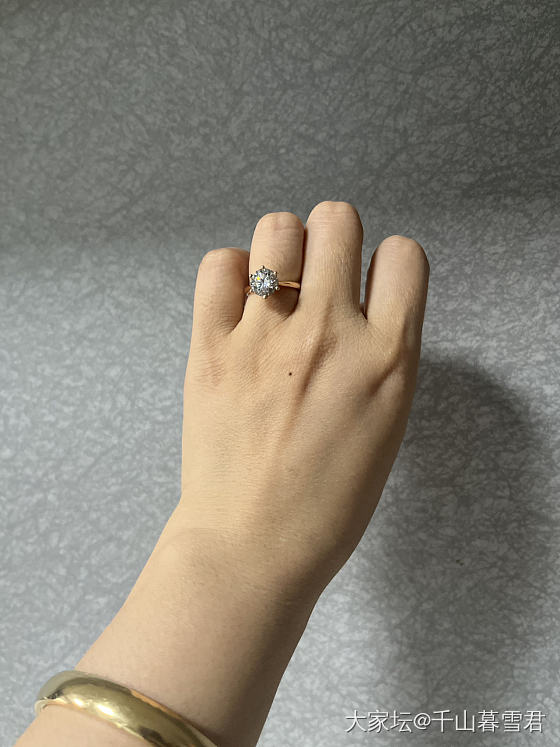 大钻戒💍😂😂😂_金戒指