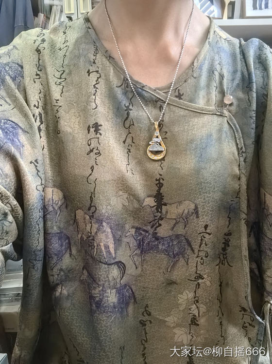 这个天气蛮适合穿道袍_穿搭
