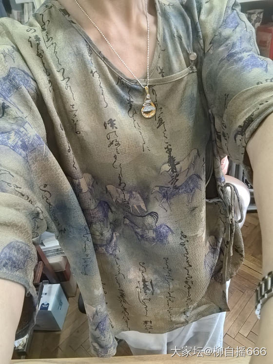 这个天气蛮适合穿道袍_穿搭